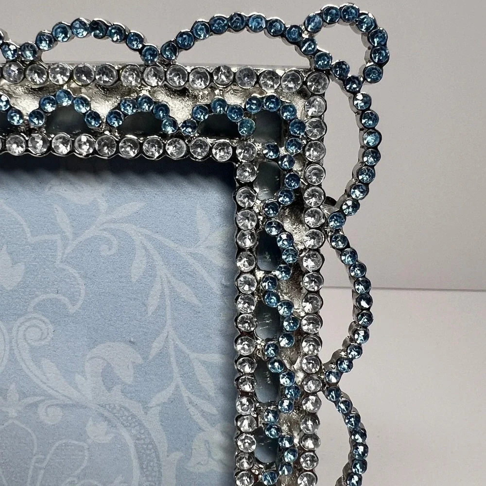 Sixtrees Blue Clear Rhinestone Scalloped Photo Frame Silver Tone Vintage Style
